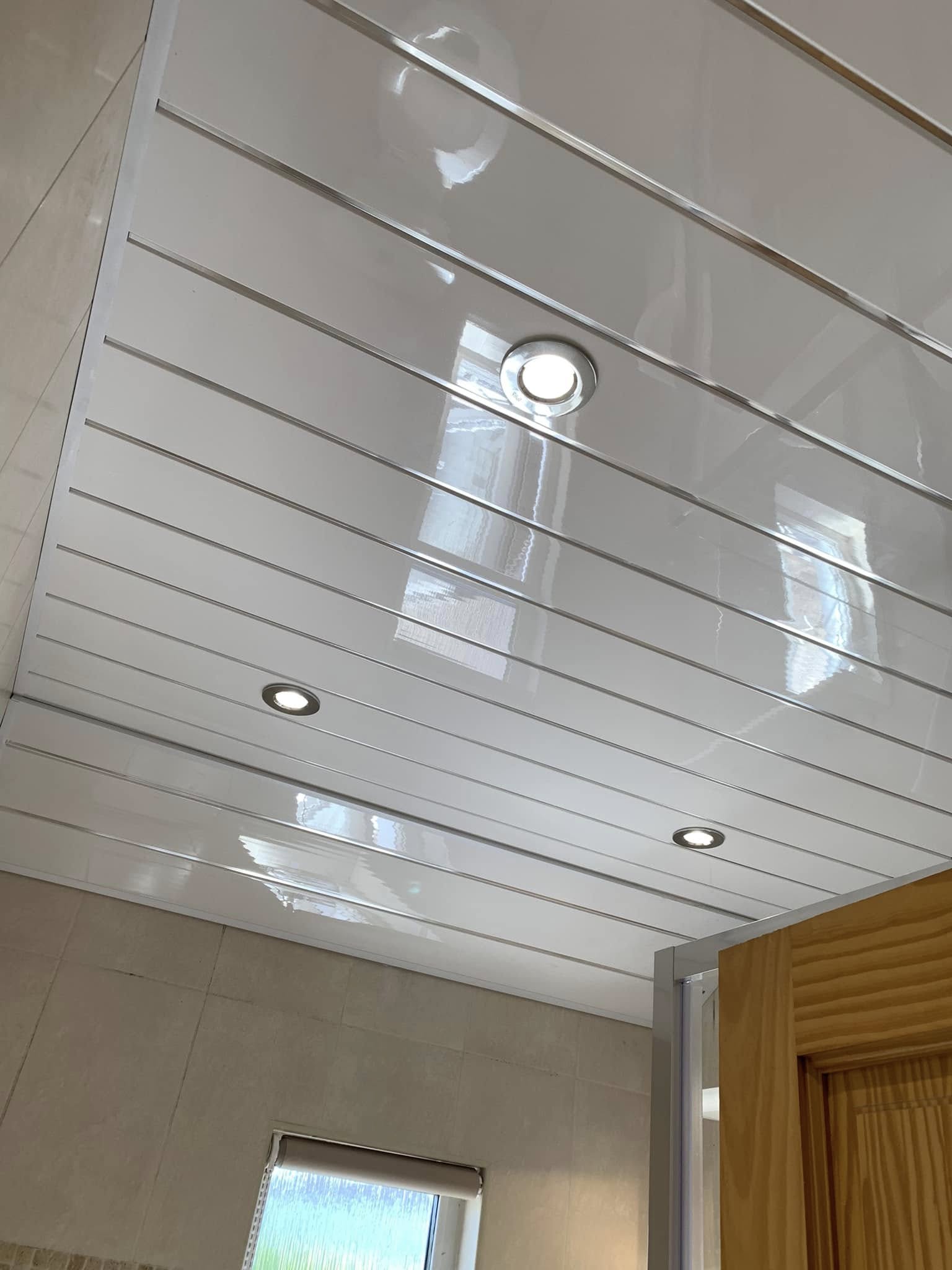 After the room ceiling update - smooth panelled ceiling with spotlights